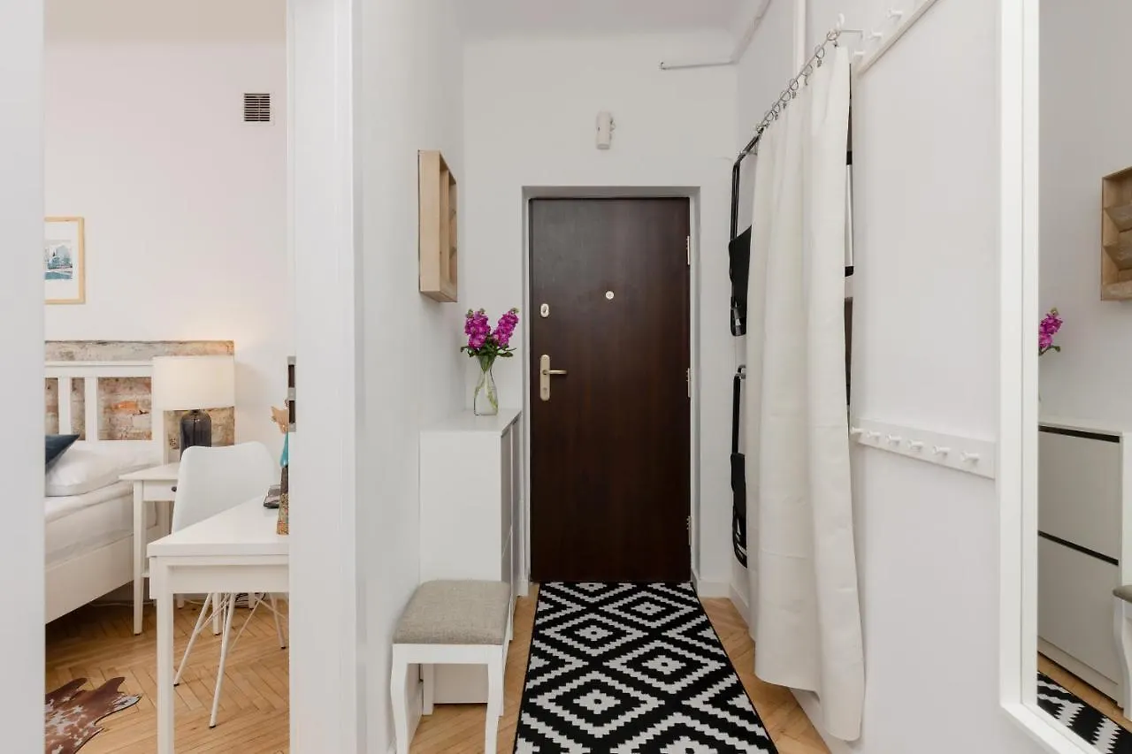 Stylish And Sweet Apartment In Warsaw Near Park Lazienki By Noclegi Renters 폴란드