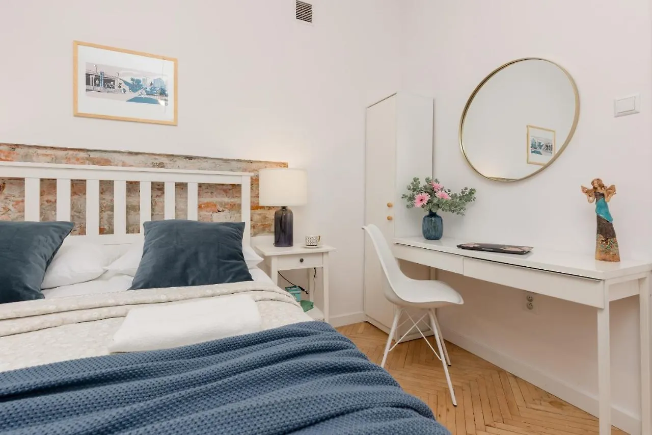Stylish And Sweet Apartment In Warsaw Near Park Lazienki By Noclegi Renters 폴란드